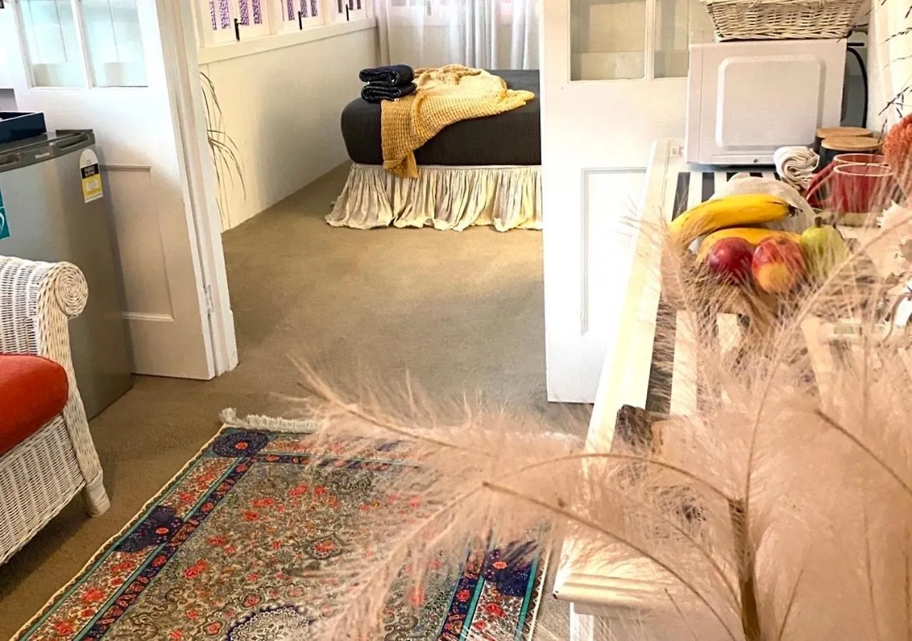 Kenilworth House Offering 2 Suites Australia